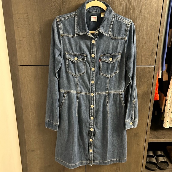 Levi’s denim dress - Picture 3 of 4